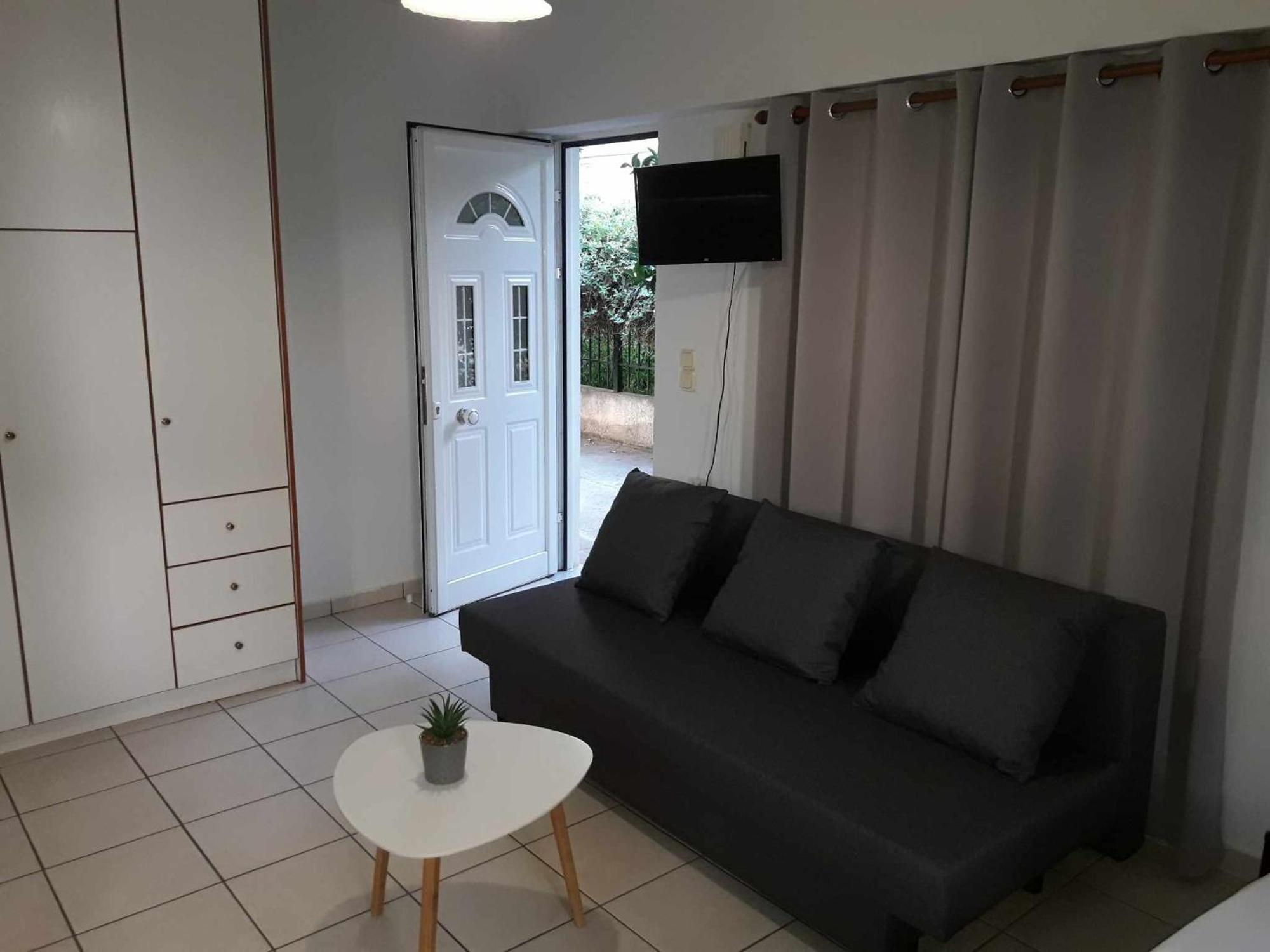 Appartement Simple, Calm And Center 2 à Kalamata Extérieur photo